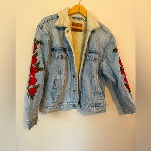 Levi’s fleece lined denim jacket